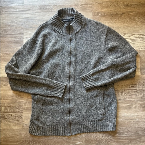 Claiborne Men's Gray Sweater - Picture 1 of 1